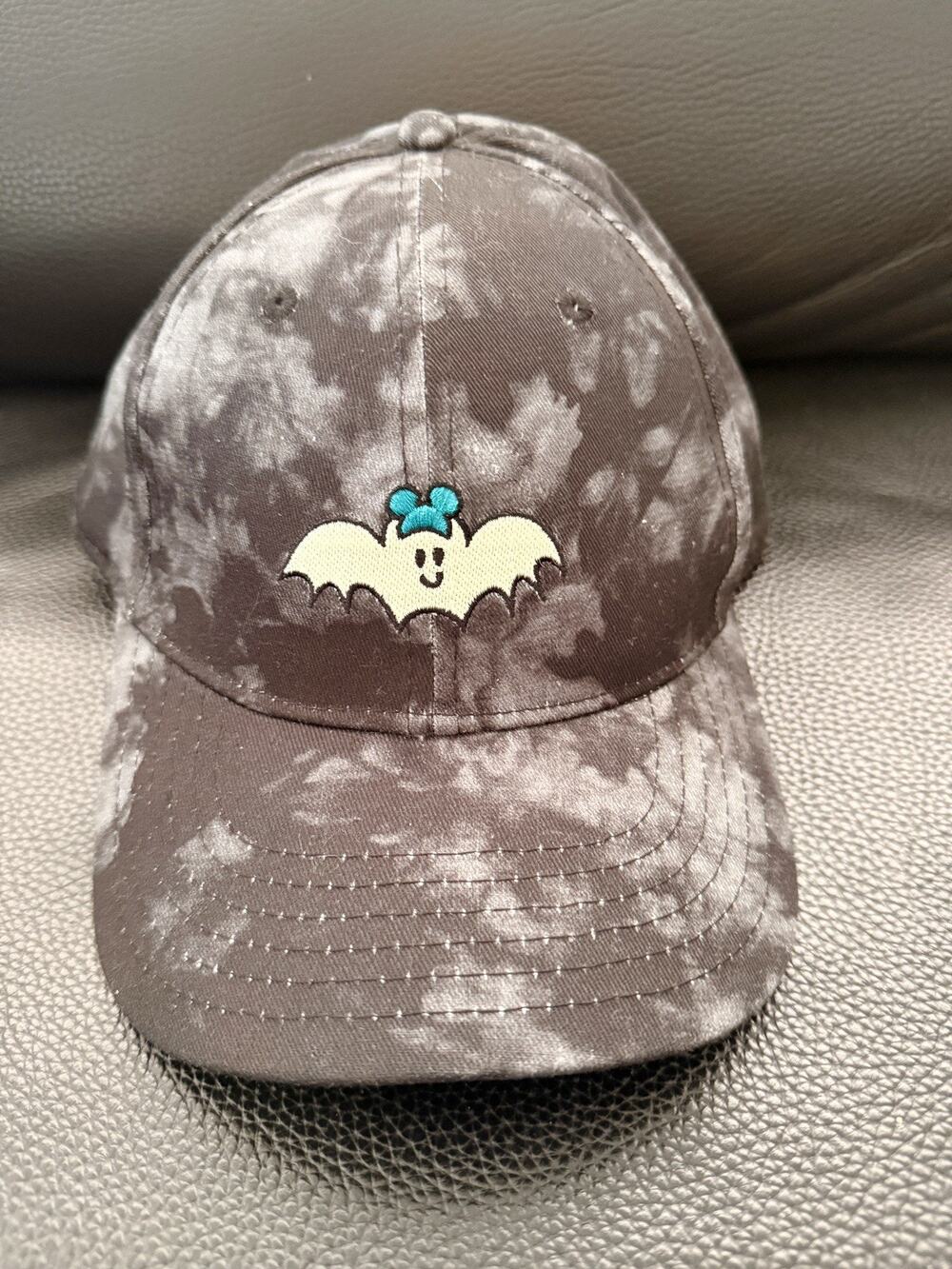 Disney Parks Halloween Boo Bat Hat Gray Tie Dye Glow In The Dark Dad Cap 2023
